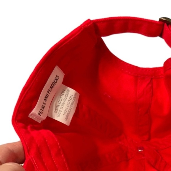 Zumiez Petals and Peacocks red Make it Hot siracha hat NWOT - Picture 3 of 3